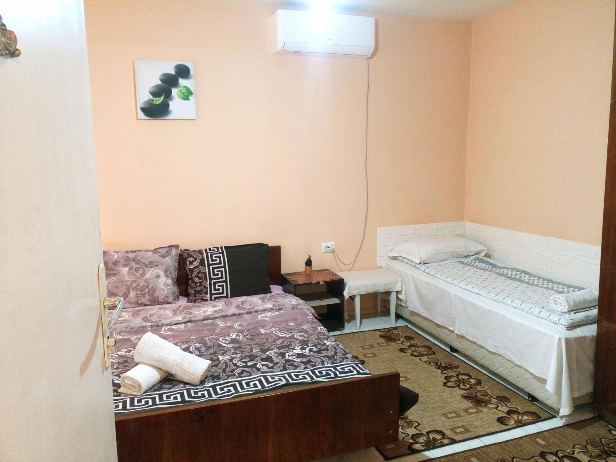 Ovchartsi  Guest House Emiliya מראה חיצוני תמונה
