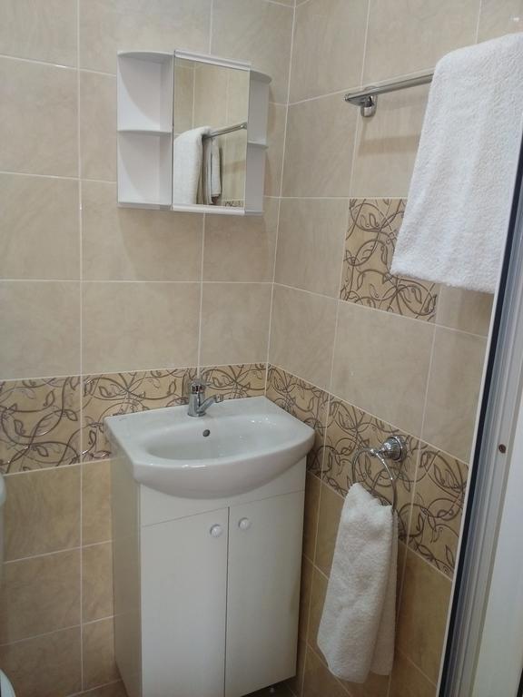 Ovchartsi  Guest House Emiliya מראה חיצוני תמונה
