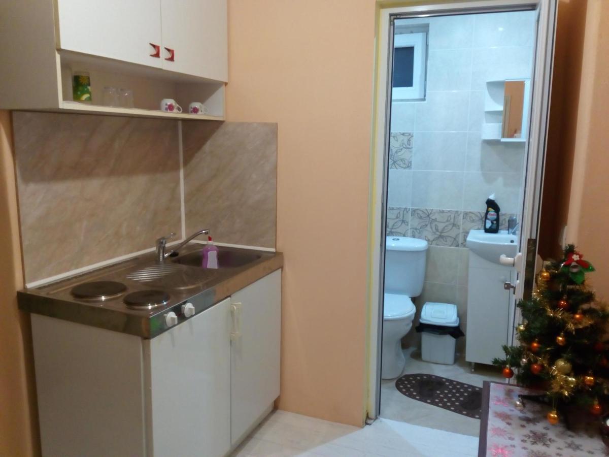 Ovchartsi  Guest House Emiliya מראה חיצוני תמונה